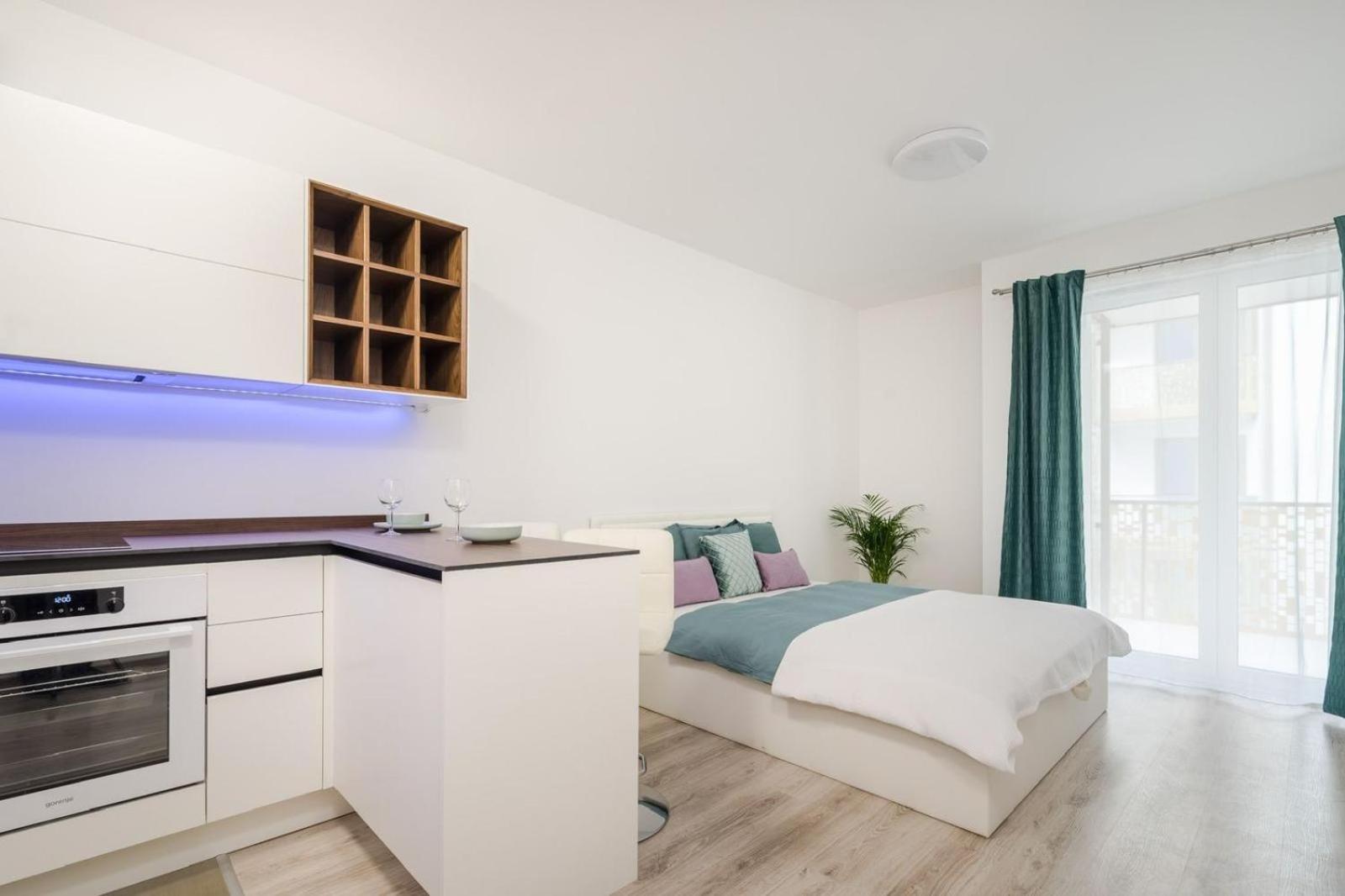 Comfort Court Apartment - Free Parking, Balcony ブダペスト エクステリア 写真