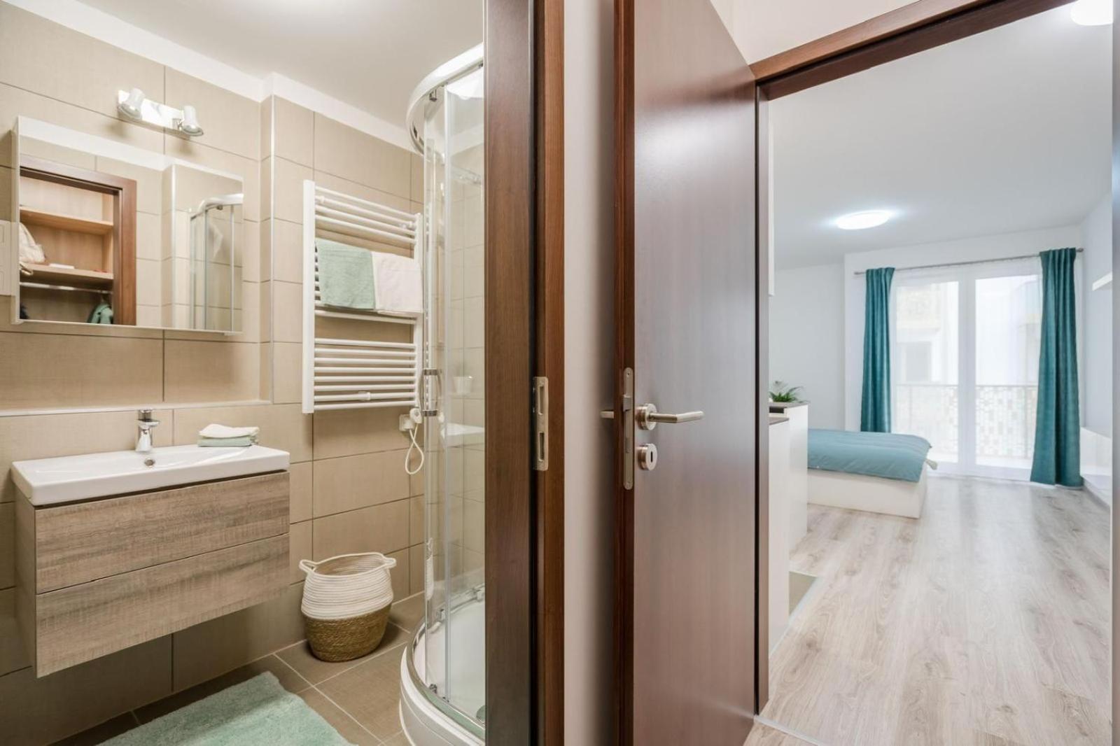 Comfort Court Apartment - Free Parking, Balcony ブダペスト エクステリア 写真
