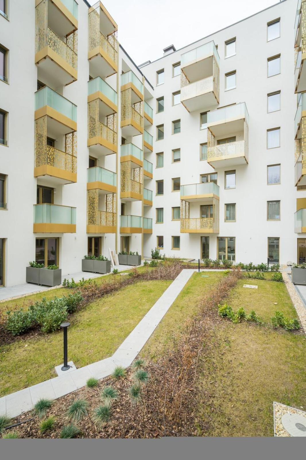 Comfort Court Apartment - Free Parking, Balcony ブダペスト エクステリア 写真